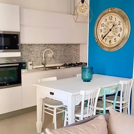 Apartment Dream - Casino Charm *